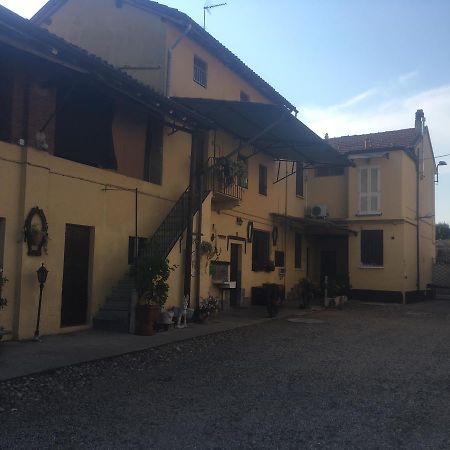 Yoghi & Bubu Apartman Gambolò Kültér fotó
